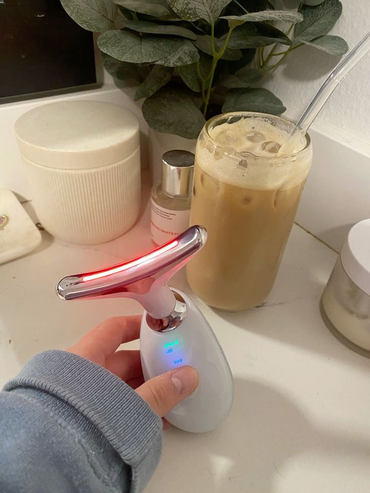 Dolphin —Skin Barrier Glider