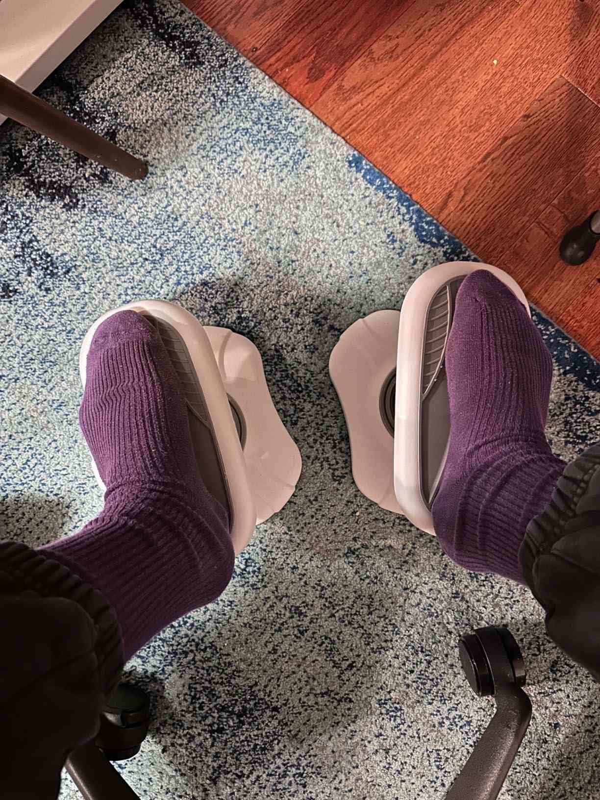 SpringFoot™ - independent foot rest